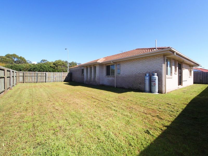 53 Corrimal Place, Sandstone Point QLD 4511