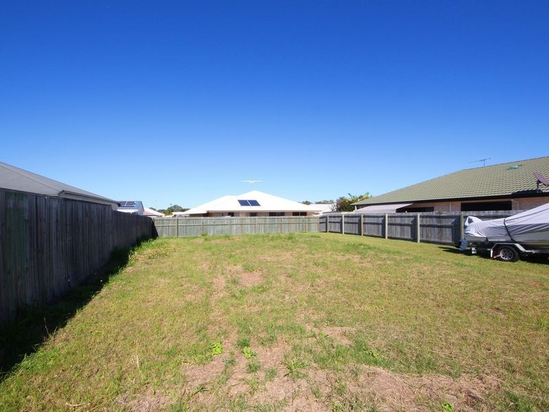 17 Corrimal Place, Sandstone Point QLD 4511