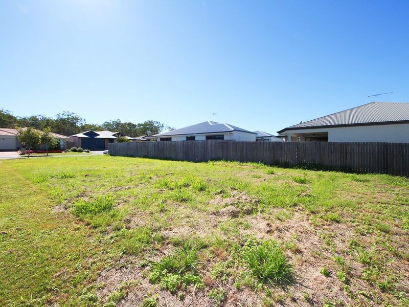 17 Corrimal Place, Sandstone Point QLD 4511