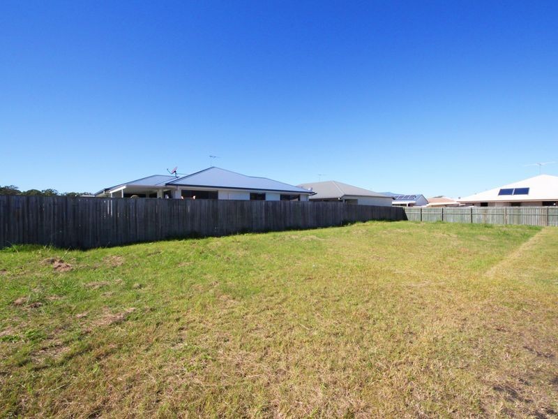 17 Corrimal Place, Sandstone Point QLD 4511