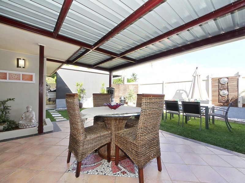 6 Carter Court, Sandstone Point QLD 4511