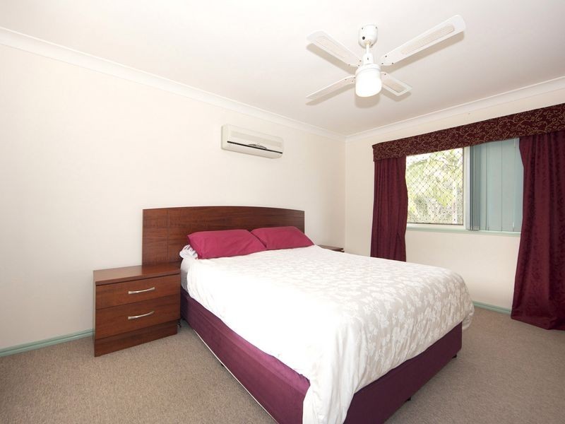 11 Kirk Place, Sandstone Point QLD 4511