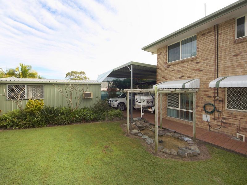 11 Kirk Place, Sandstone Point QLD 4511