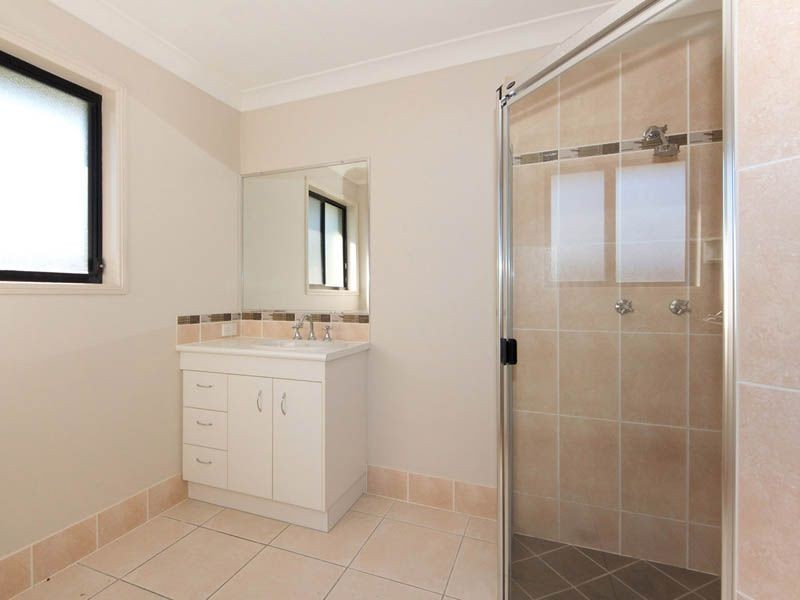 30 Reeders Street, Sandstone Point QLD 4511