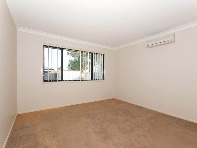 30 Reeders Street, Sandstone Point QLD 4511