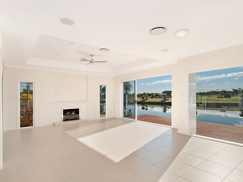 151 Marina Boulevarde, Banksia Beach QLD 4507