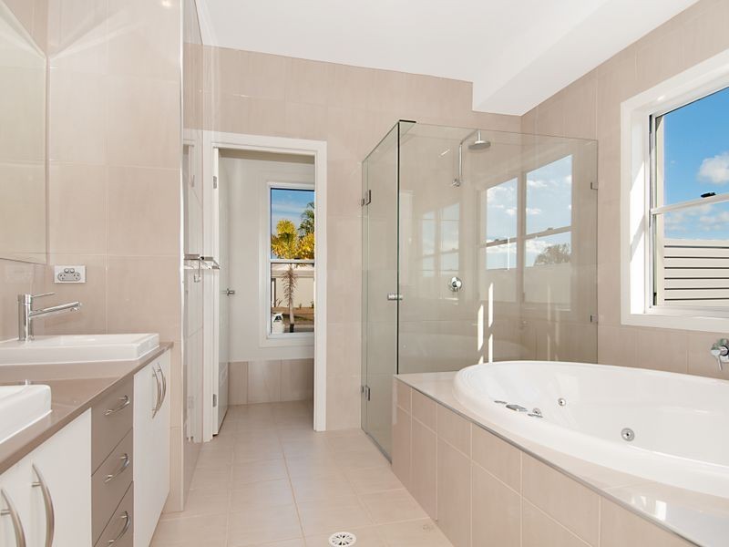 151 Marina Boulevarde, Banksia Beach QLD 4507
