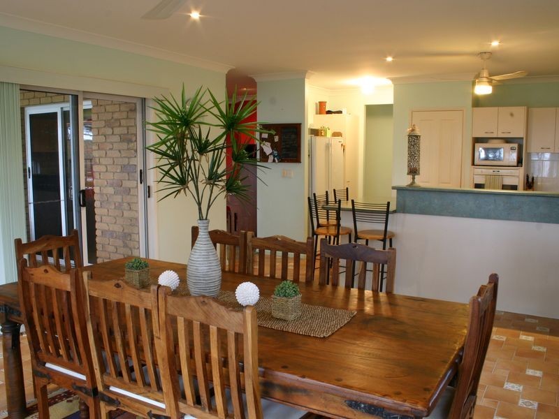 9 Avalon Street, Sandstone Point QLD 4511