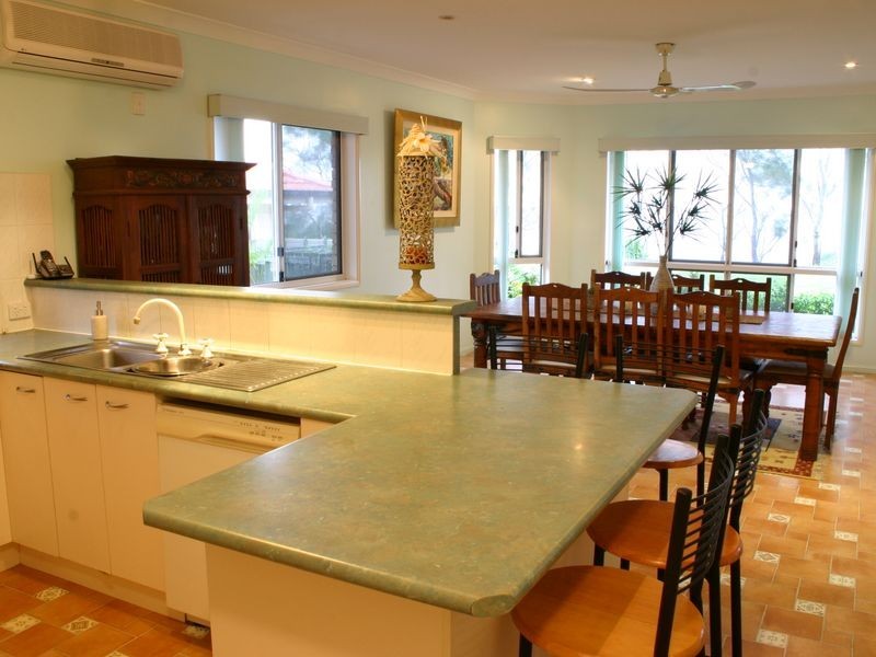 9 Avalon Street, Sandstone Point QLD 4511