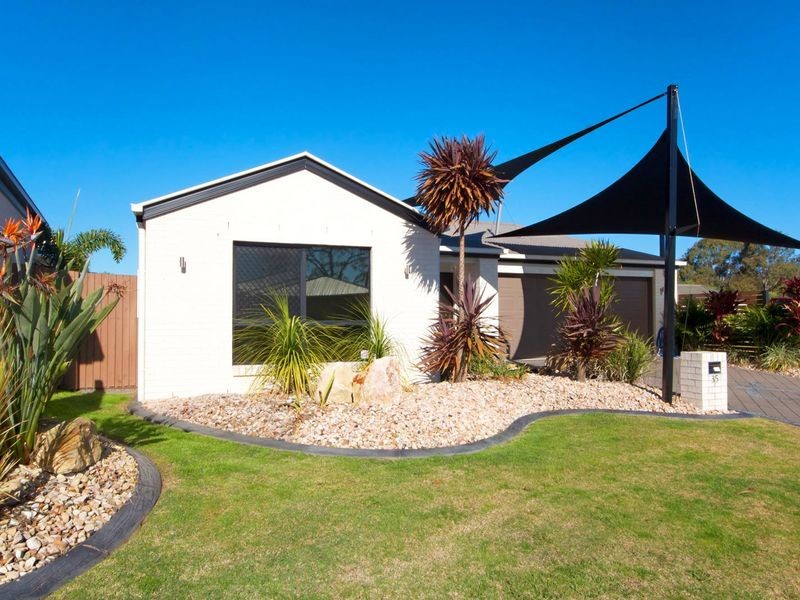 35 Corrimal Place, Sandstone Point QLD 4511