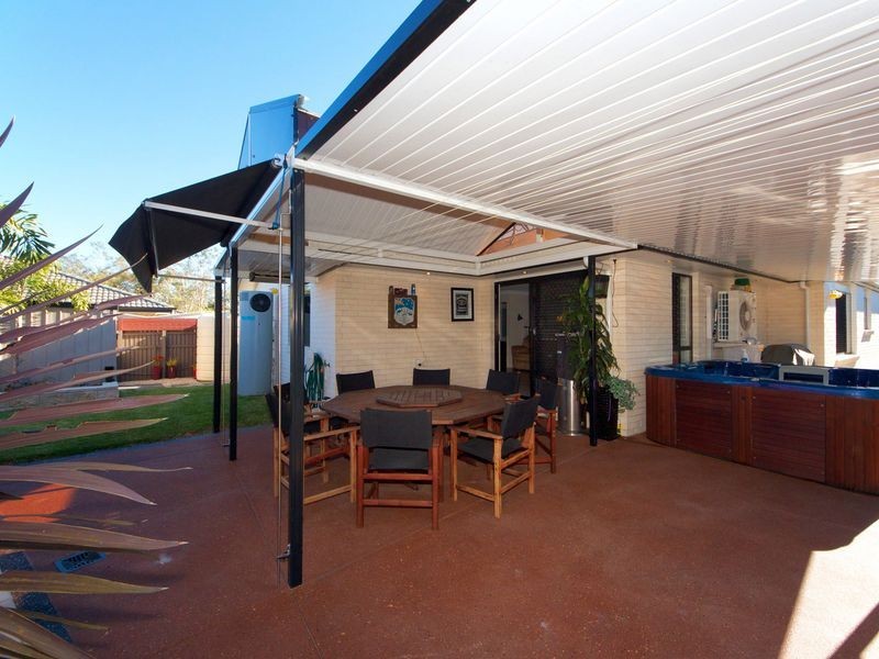 35 Corrimal Place, Sandstone Point QLD 4511