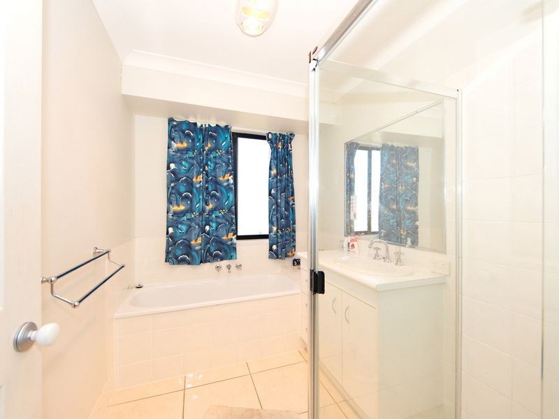 14 Bilinga Court, Sandstone Point QLD 4511