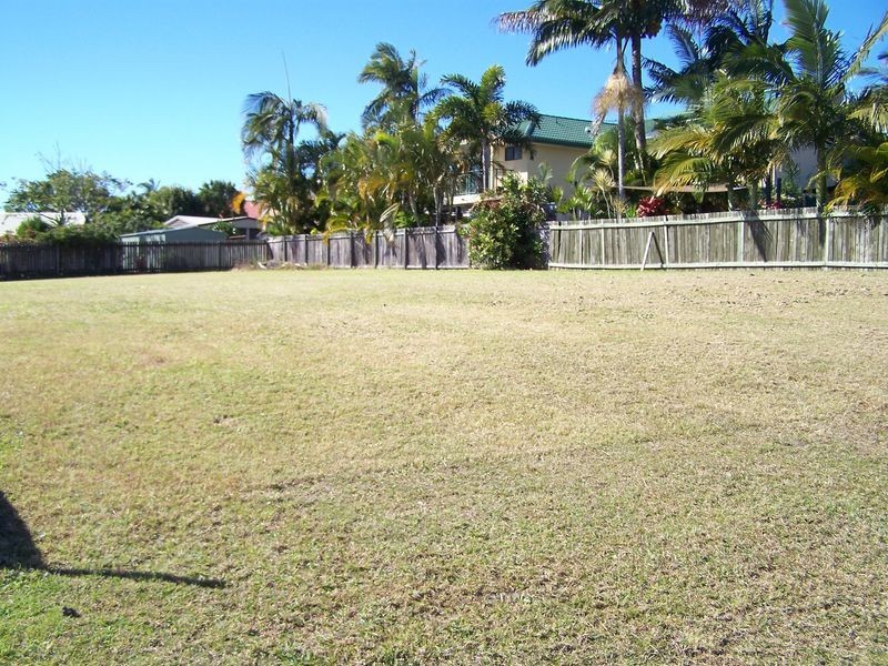 3 Gordon Crescent, Sandstone Point QLD 4511