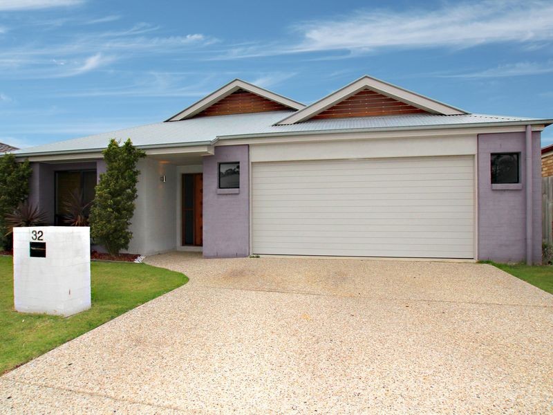 32 Aird Street, Sandstone Point QLD 4511