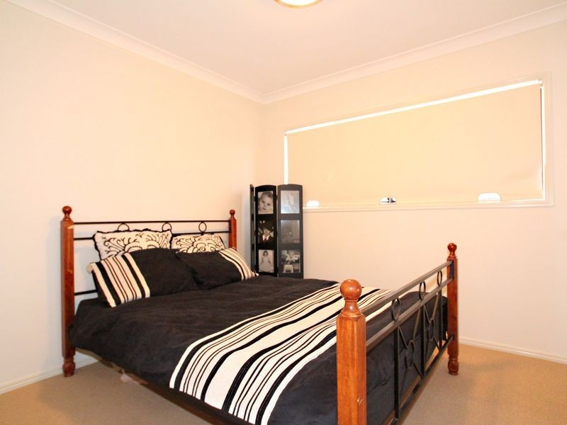 32 Aird Street, Sandstone Point QLD 4511