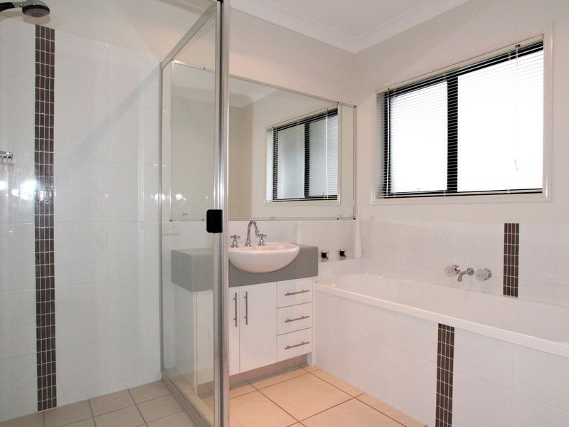 32 Aird Street, Sandstone Point QLD 4511