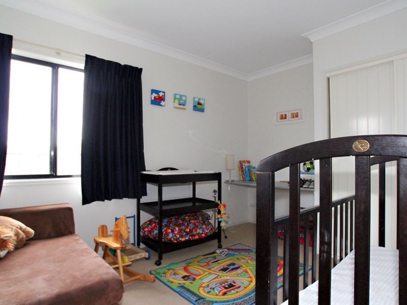 32 Aird Street, Sandstone Point QLD 4511