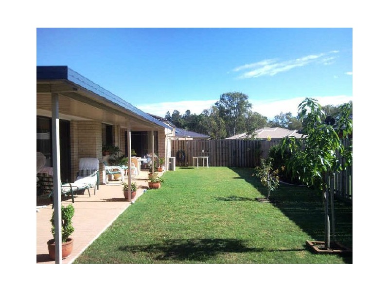 15 Myora Place, Sandstone Point QLD 4511