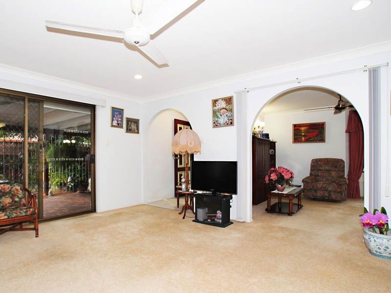 88 Bestmann Road East, Sandstone Point QLD 4511