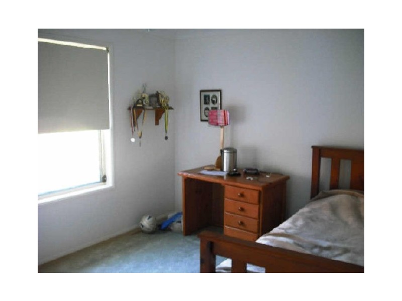 3 Bronte Place, Sandstone Point QLD 4511