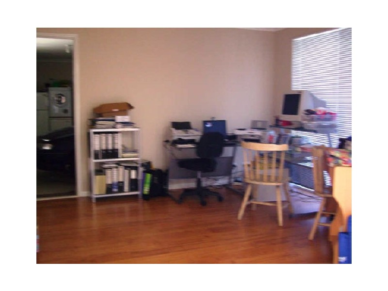 24 Middle Cove, Sandstone Point QLD 4511