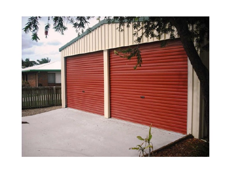 2 Clark Terrace, Sandstone Point QLD 4511