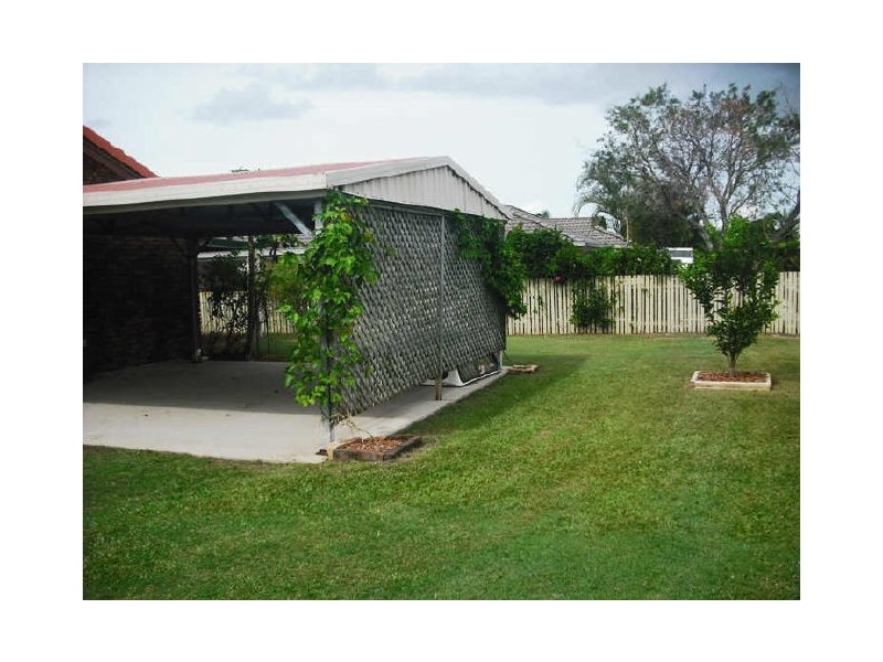 2 Clark Terrace, Sandstone Point QLD 4511