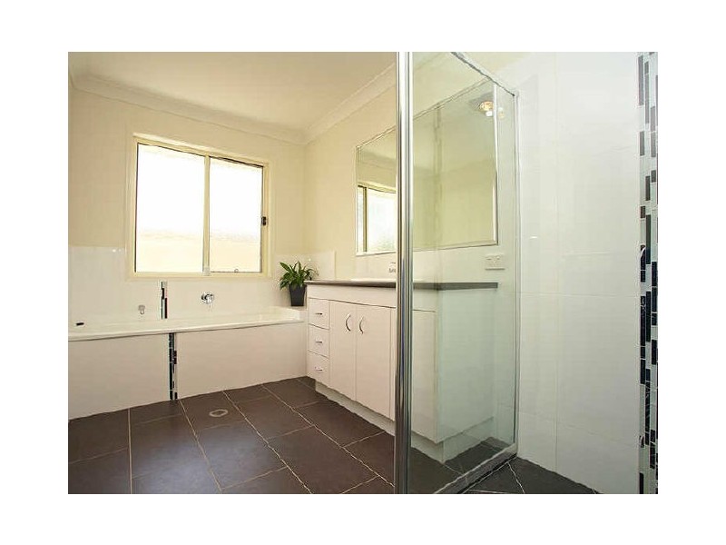 34 Kooringal Way, Sandstone Point QLD 4511