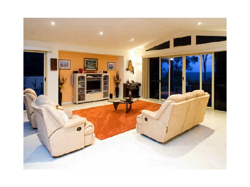 Sandstone Point QLD 4511