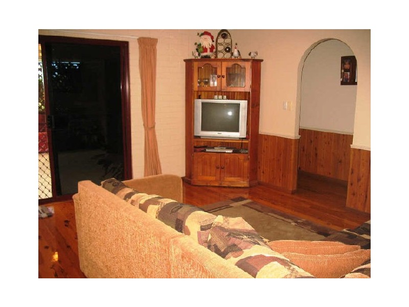 Sandstone Point QLD 4511