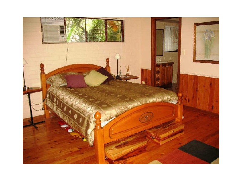 Sandstone Point QLD 4511