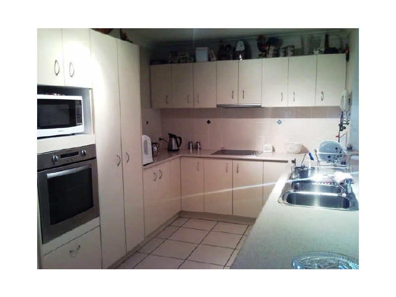 42 Corrimal Place, Sandstone Point QLD 4511
