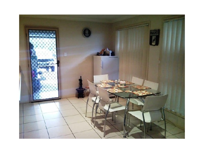 42 Corrimal Place, Sandstone Point QLD 4511