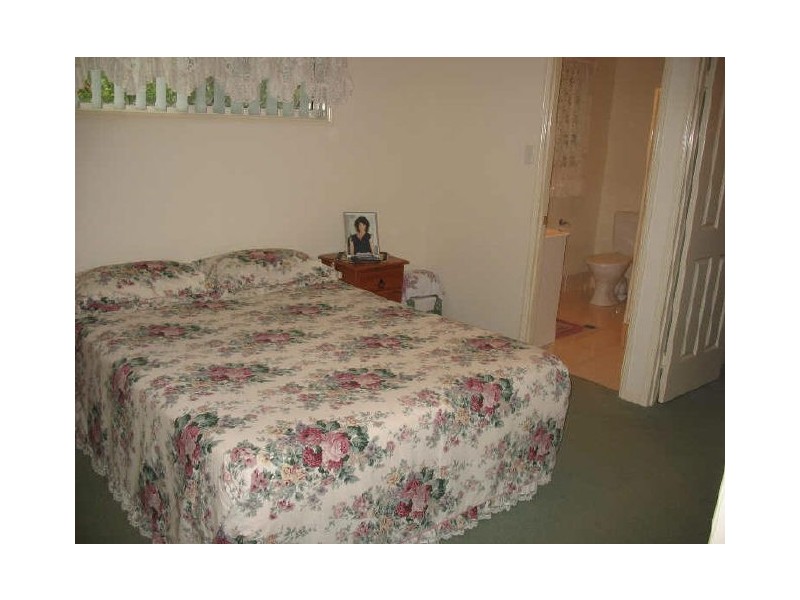 5 Clovelly Place, Sandstone Point QLD 4511