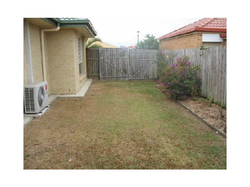 5 Clovelly Place, Sandstone Point QLD 4511