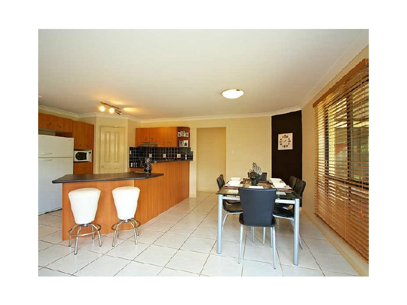 10 Tallow Ct, Sandstone Point QLD 4511