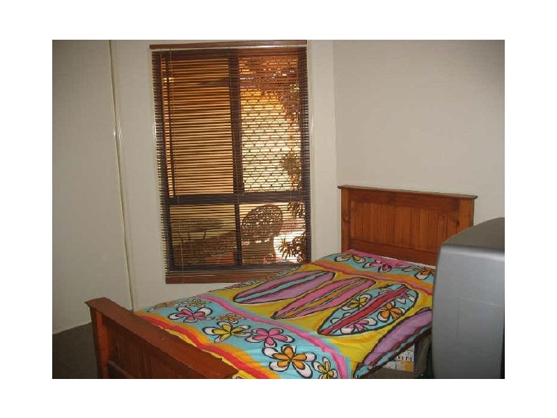 4 Seaforth Street, Sandstone Point QLD 4511