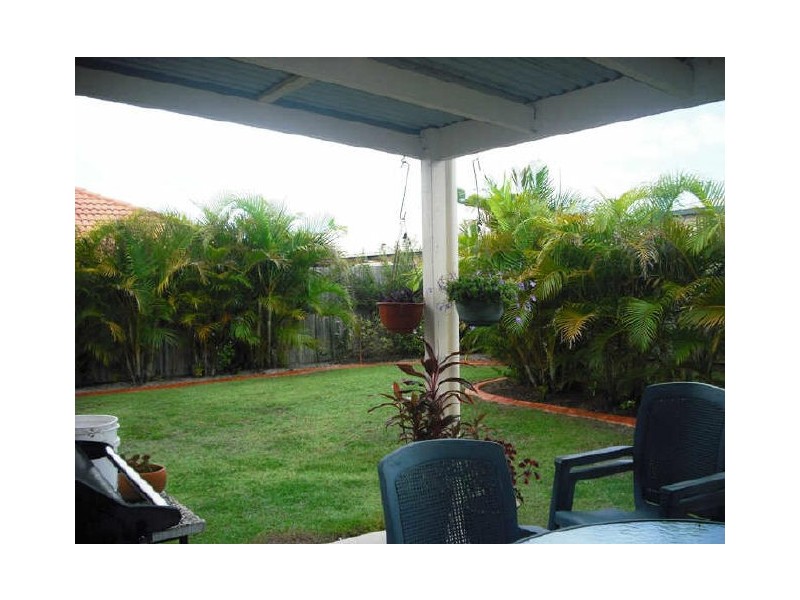 Sandstone Point QLD 4511