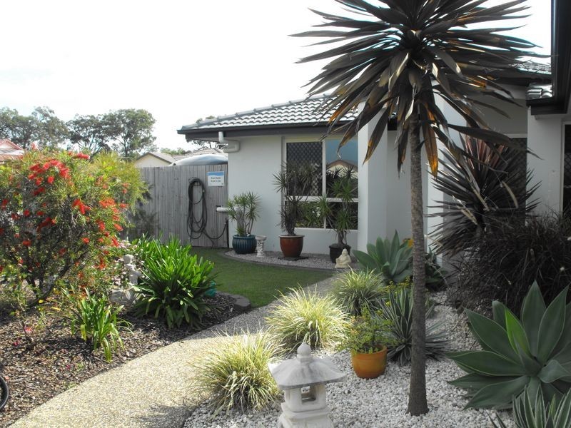 2 Bronte Place, Sandstone Point QLD 4511