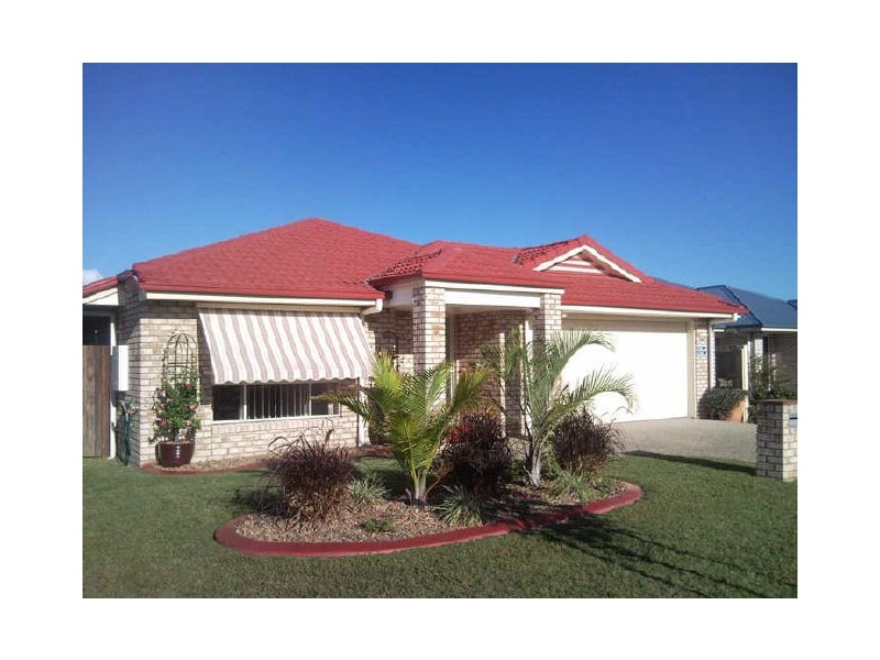 8 Rushcutters Court, Sandstone Point QLD 4511