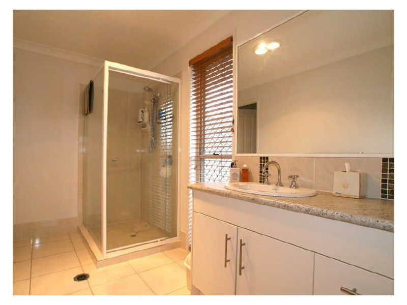 30 Gecko Place, Ningi QLD 4511