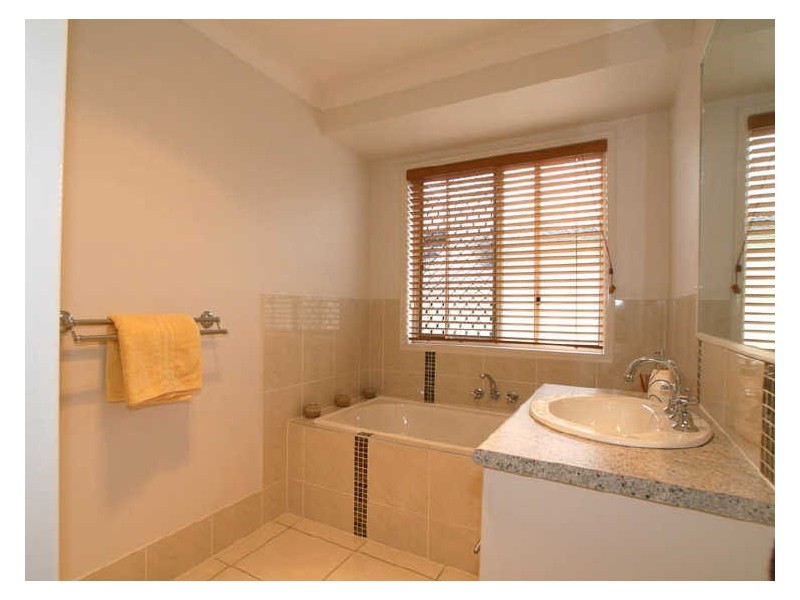 30 Gecko Place, Ningi QLD 4511