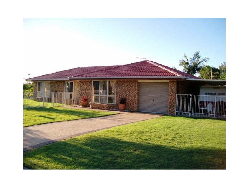 1 Bayswater Court, Sandstone Point QLD 4511