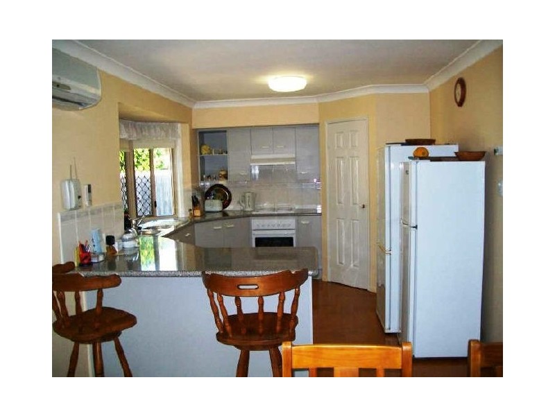 1 Bayswater Court, Sandstone Point QLD 4511