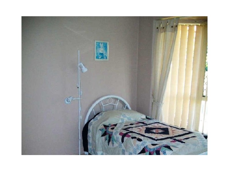 1 Bayswater Court, Sandstone Point QLD 4511