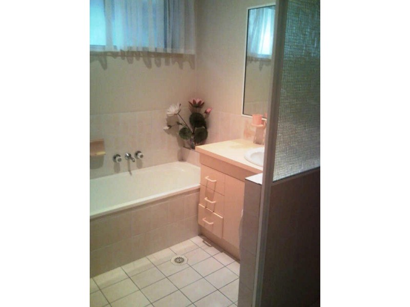 7 Keith Court, Sandstone Point QLD 4511