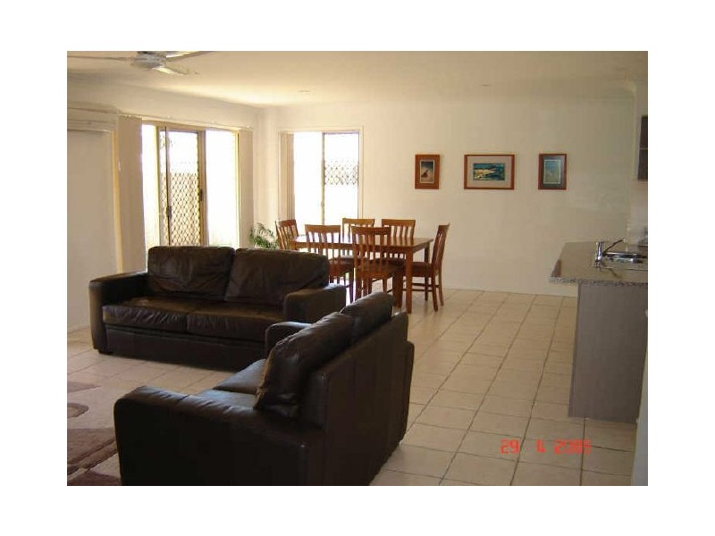 39 Eimeo Place, Sandstone Point QLD 4511
