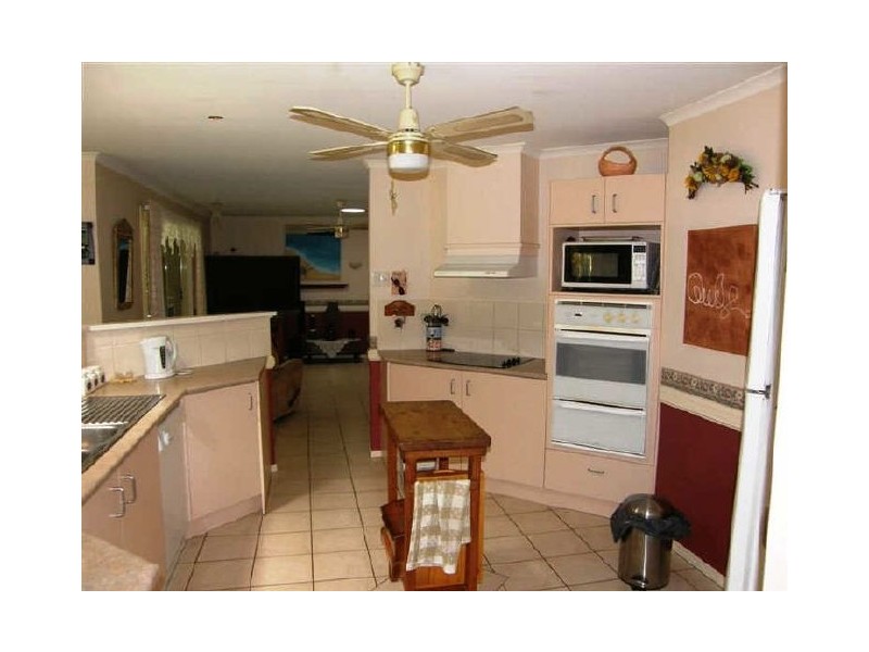 730-732 Bestmann Road, Ningi QLD 4511