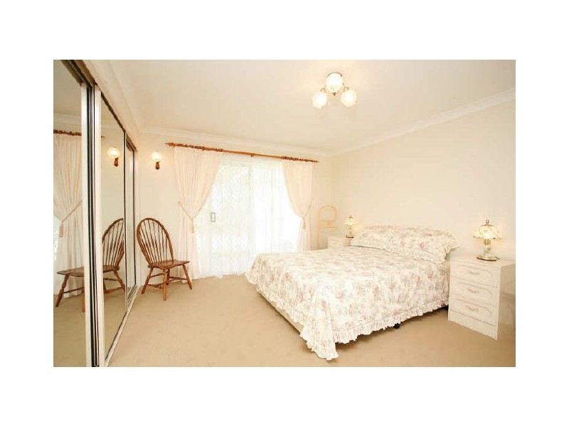 12 Howard Court, Sandstone Point QLD 4511