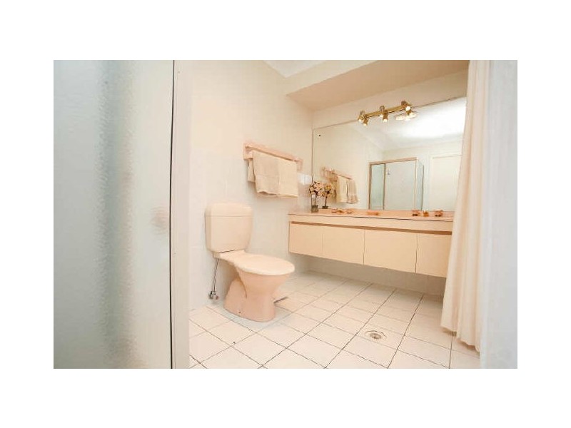 12 Howard Court, Sandstone Point QLD 4511